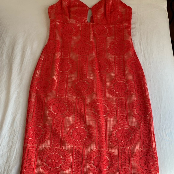 ✨NEW✨ Lulu’s red lace dress ❤️ - Picture 3 of 6